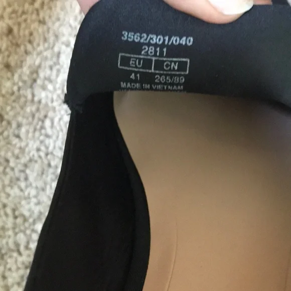 NWOT! ZARA size 41 black flats with bow - Picture 7 of 8